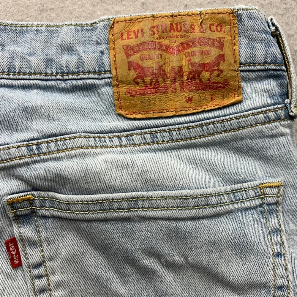 Levis 527 Slim Bootcut Jeans Mens 34x34 Light Wash Blue Denim 1894